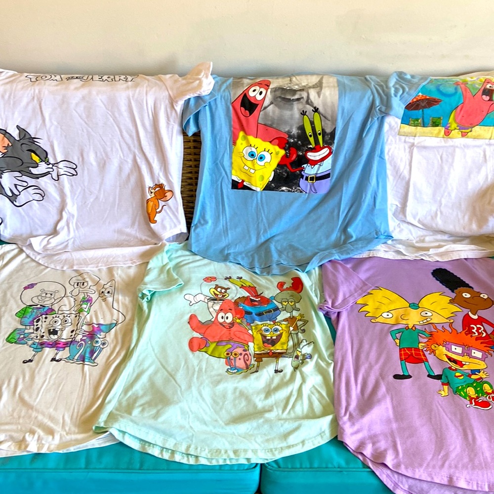 6 short sleeve tees. SpongeBob,Rugrats,Tom and Jerry. Sz L